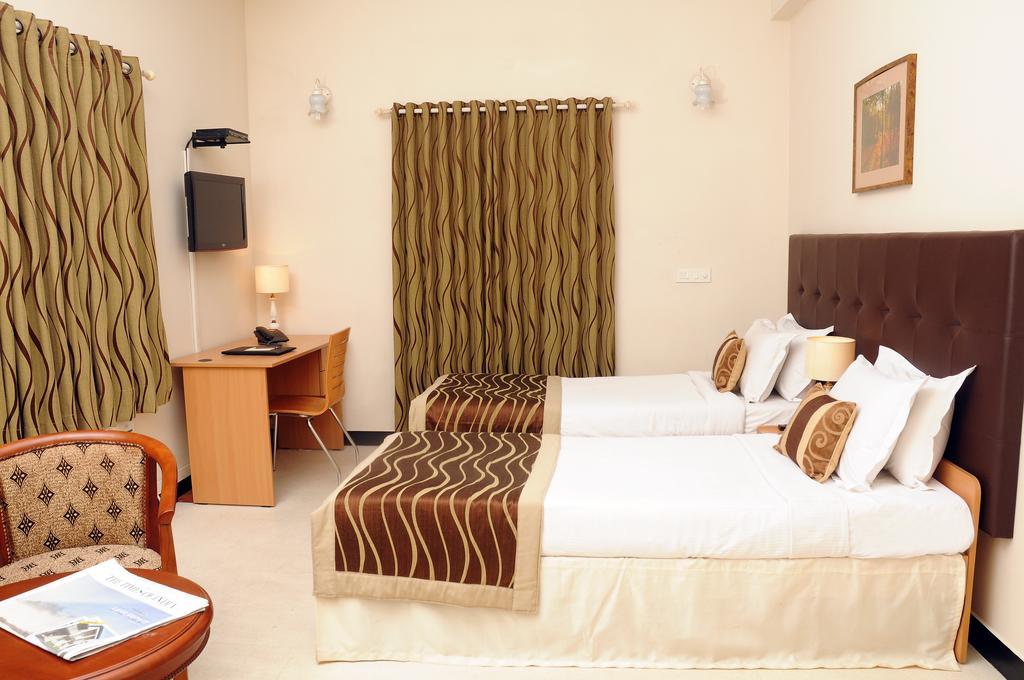 Executive Comfort Alwarpet Chennai Room photo